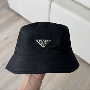 Prada women’s re-nylon bucket hat